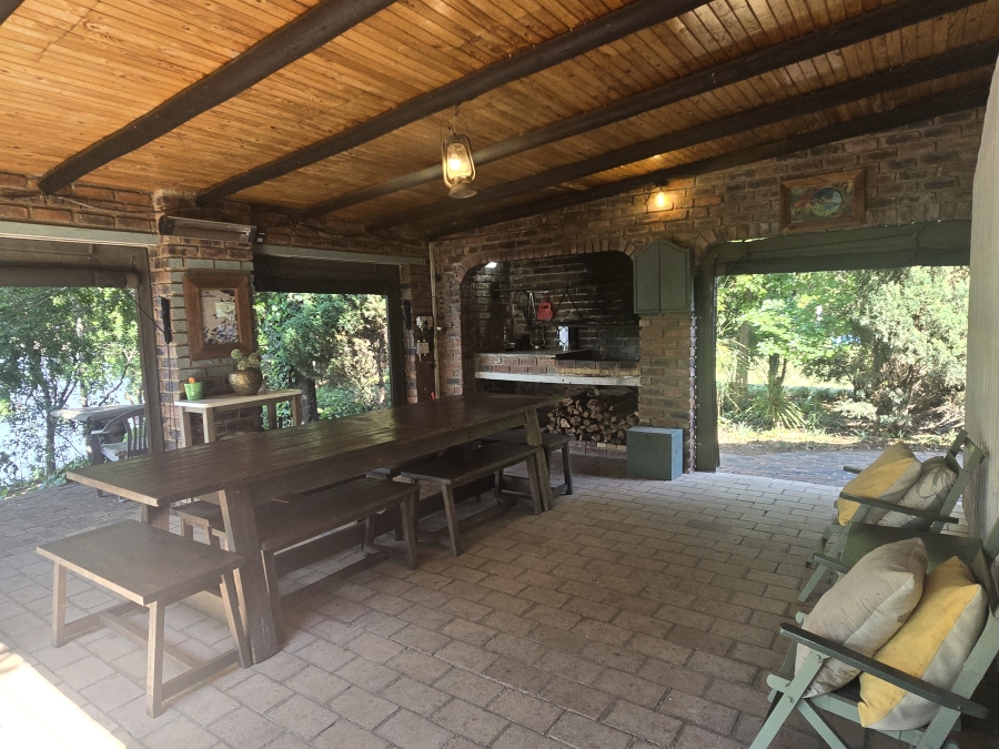 4 Bedroom Property for Sale in Lindequesdrif North West